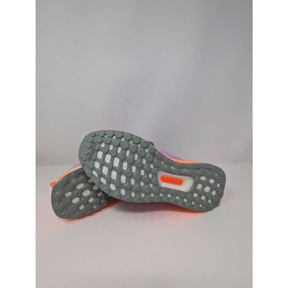 $220 NEW ADIDAS BOOST RUNNING SHOES - Picture 9 of 10